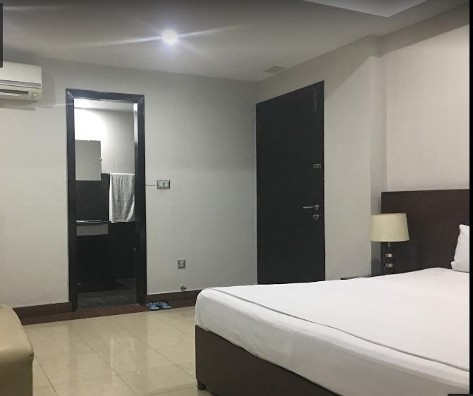 Hotel Multan Continental 외부 사진